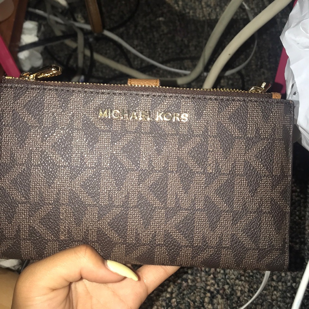 michael kors wallet